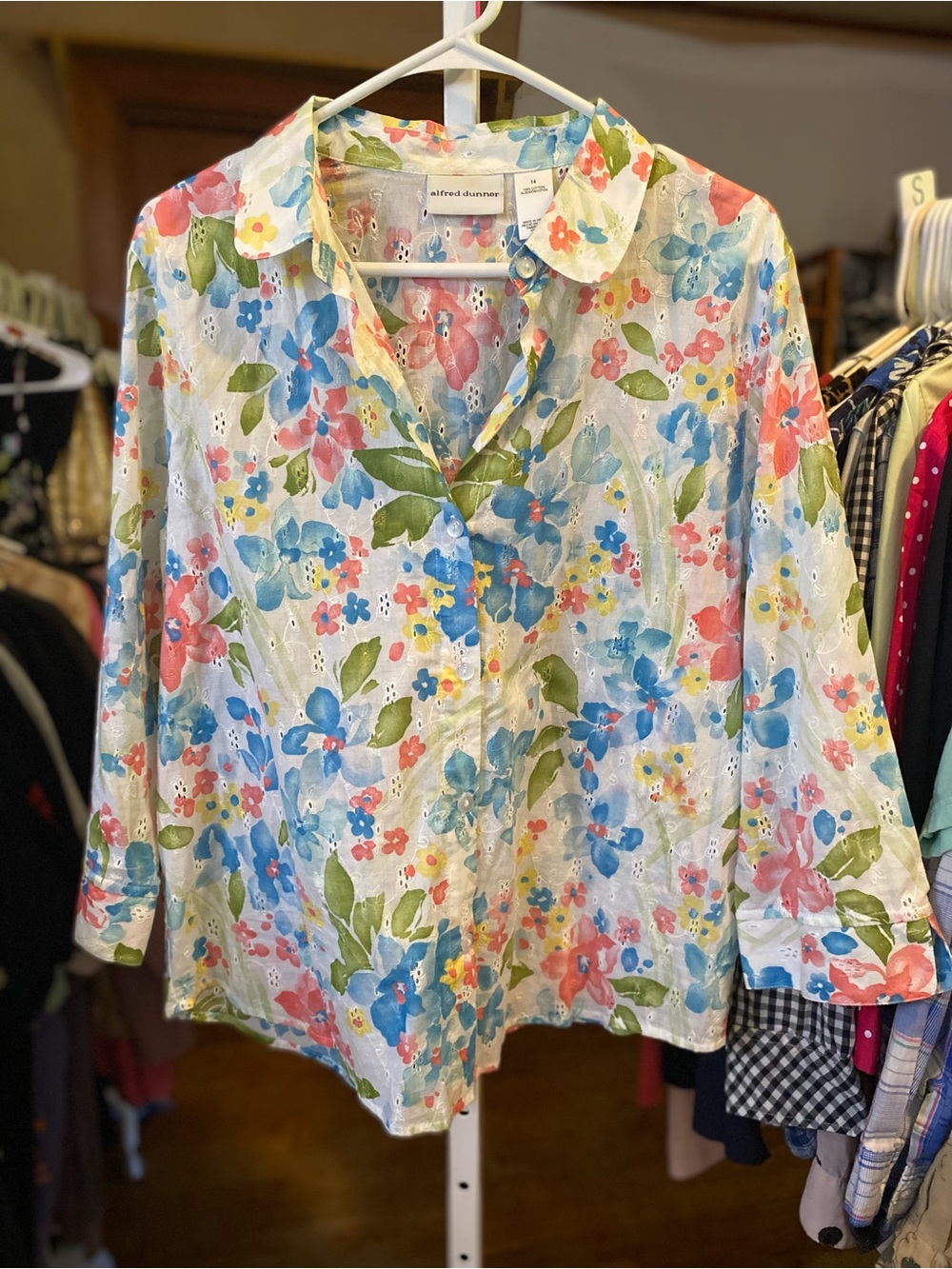 alfred dunner White Floral Eyelet lace Button-Front Blouse